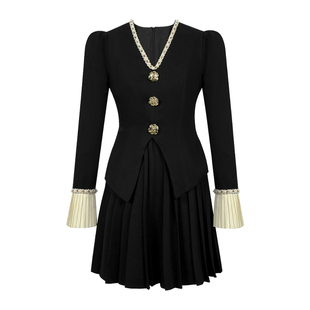欧洲站港风高级感独特假两件百褶连衣裙法式复古小个子收腰小黑裙