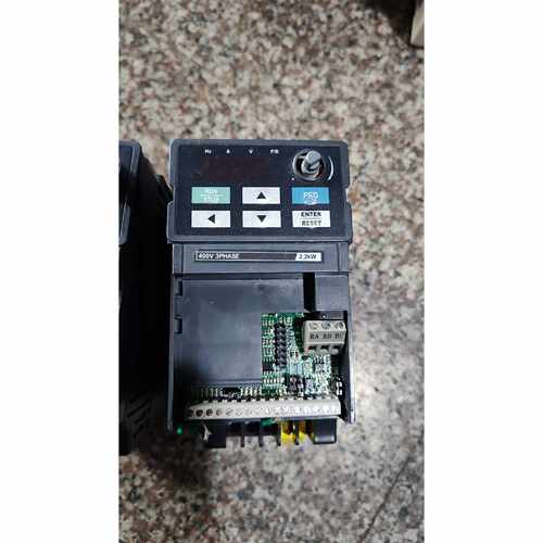 议价众辰变频器Z24002R2G维修