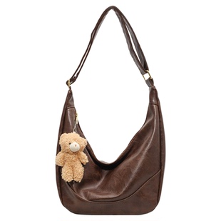 复古时尚大容量包包女2026新款春夏百搭饺子包休闲通勤单肩斜挎包