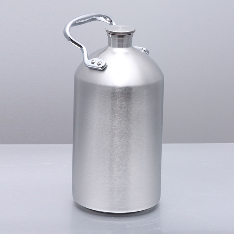 304不锈钢白酒壶可长期烧酿二发食品级扎啤啤酒储存酒壶耐压精桶
