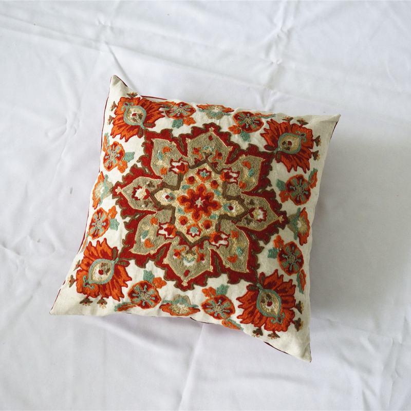 新款直销跨境新款家居欧式金属线刺绣抱枕沙发抱枕粘胶麻方枕靠垫