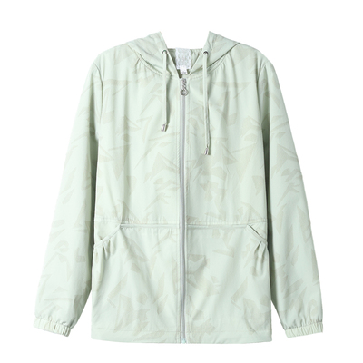 轻薄风衣外套妈妈夏装新款2025中老年女时尚舒适上衣透气凉快春夏