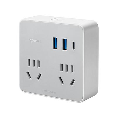 纤薄魔方一转多转换器插座公牛