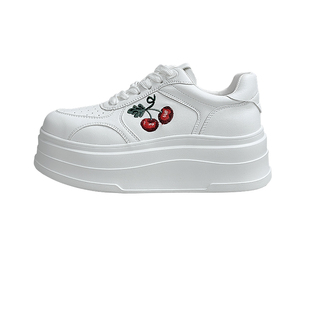 高梵诗真皮拼接刺绣樱桃小白鞋 2026春季新款增高厚底6CM松糕鞋女