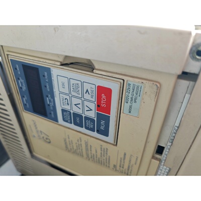 CIMRG7A4022安川变频器4个