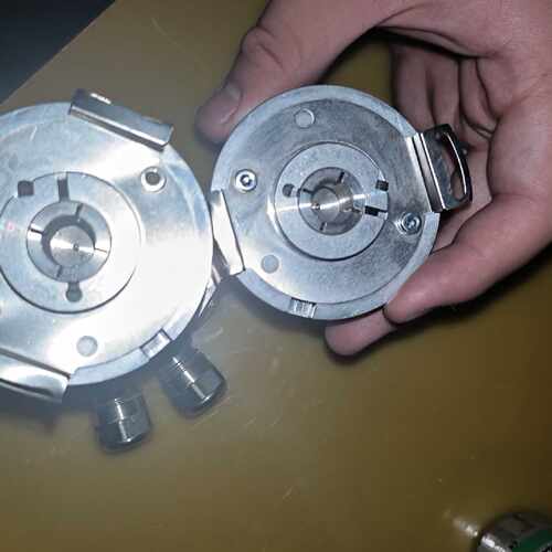 议价LIKA莱卡编码器 AMC5912/4096CB-15-PG维修