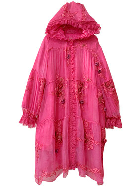 刺绣轻盈保暖桑蚕丝棉服女