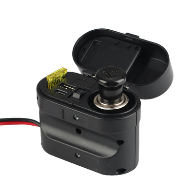 12V摩托车点烟器带插座转换USB