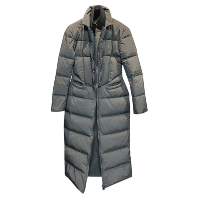 黑色修身显瘦鹅绒羽绒服