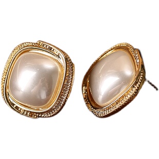 Simple Love Acc私家  2026年新款小众几何方形珍珠银针耳环女