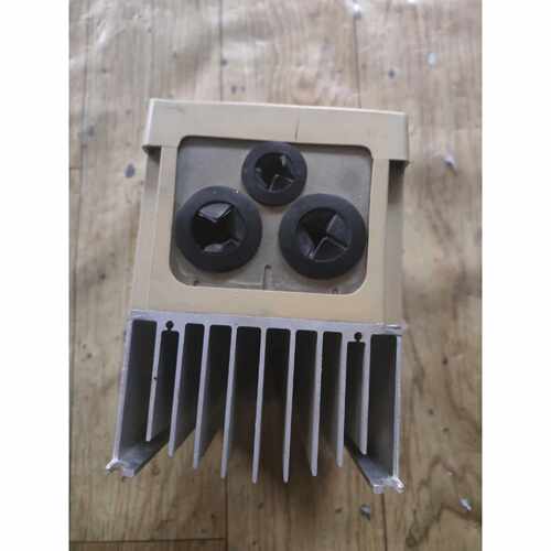 议价台达变频器VFD007B21A