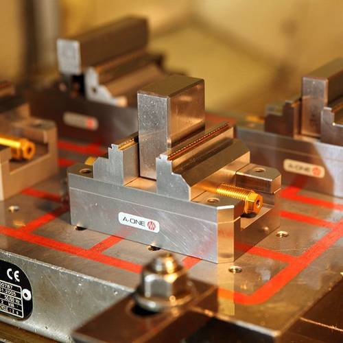 五轴自定心虎钳 CNC三四轴加工中心机床用双向求心精密虎钳夹具