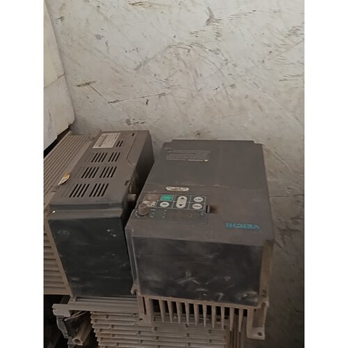 询价剪线伟Ac62一T3一3R7L变频器通电测试电机正常运行