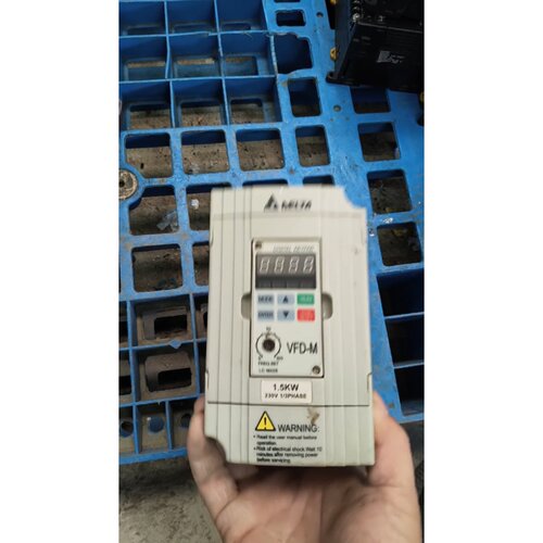 台达M220V1.5KW变频器一台非面板旋钮掉了功