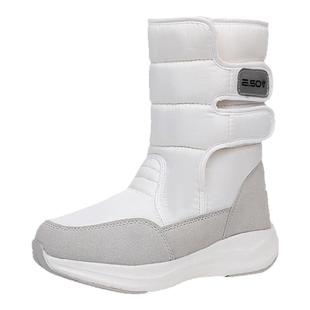 冬季抗寒雪地靴女平底防滑加厚绒保暖防水户外中筒东北旅游大棉鞋