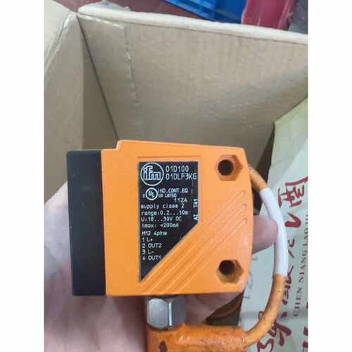 询价德国IFM易福门激光测距传感器01D100，型号01DLF3