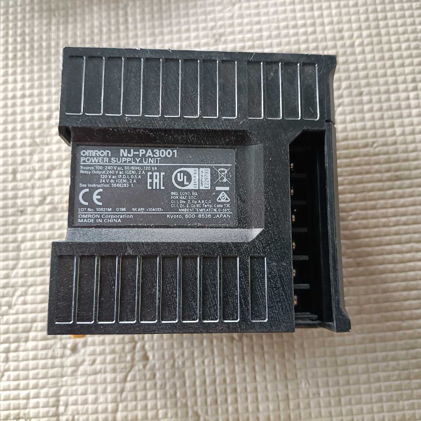 欧姆龙电源模块 NJ-PA3001，拆机原装正品，输入电压A