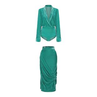 le palais vintage原创 新中式绿色丝绒包裹上衣+不规则垂感半裙