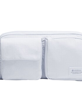 Multi-Pocket 多口袋设计斜挎包  丨lululemon丨LU9CMCS