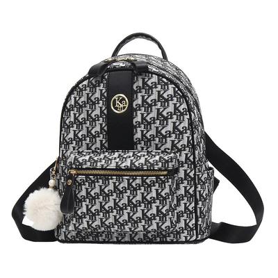 轻便防泼水小型双肩包