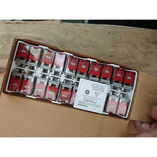 询价下单全新霍尼韦尔继电器GR-2C-AC12V，原装正品，带底座，