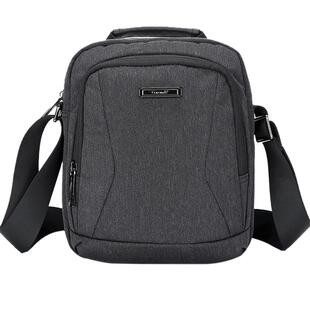 卡拉羊单肩包男士休闲斜挎包户外运动背包轻便小包包男挎包软男包