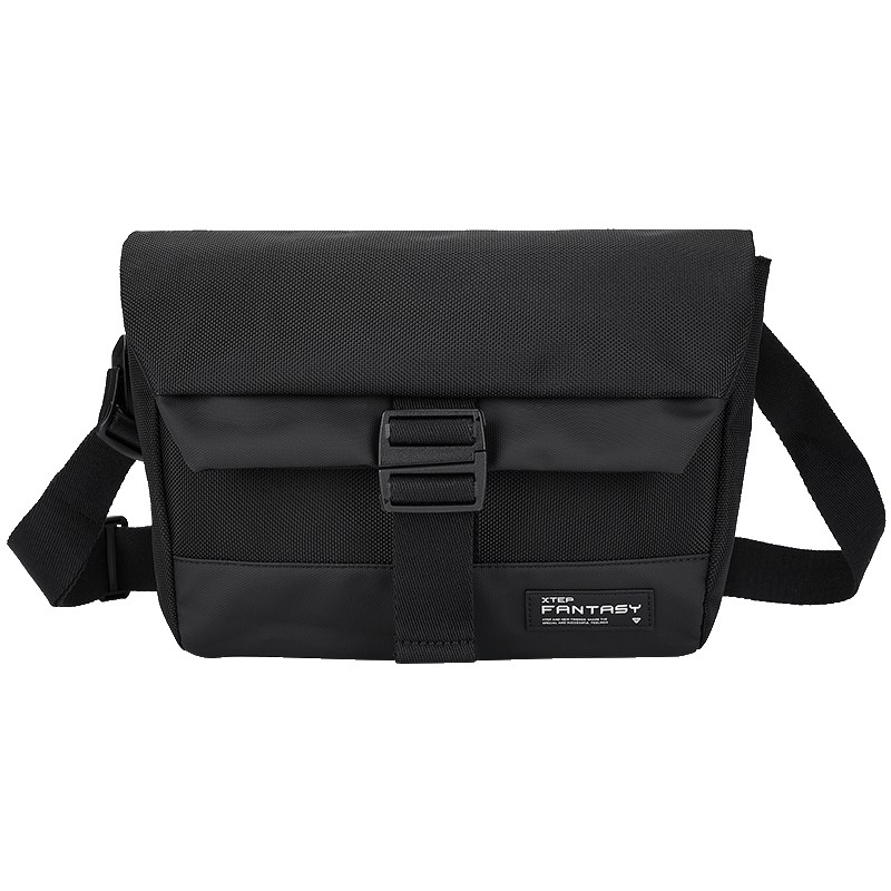 特步官方男女同款户外大容量运动单肩包防泼水邮差包百搭斜挎包