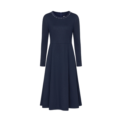 赢智尚冬天配大衣的内搭打底裙子