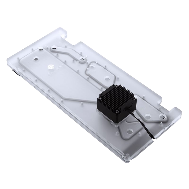 水道板水冷海盗船680X机箱