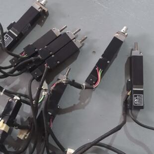 议价Mitsubishi Servo Motor Hc-Bh023-S12 Disassembled Parts C