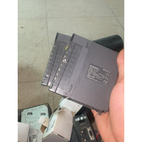 议价三菱QY10输模块2个，原装拆机，型号：QY10，