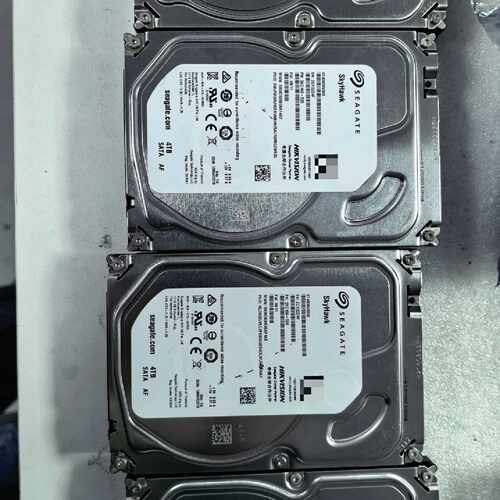 希捷4TB监控硬盘 SkyHawk ST4000VX000—议价