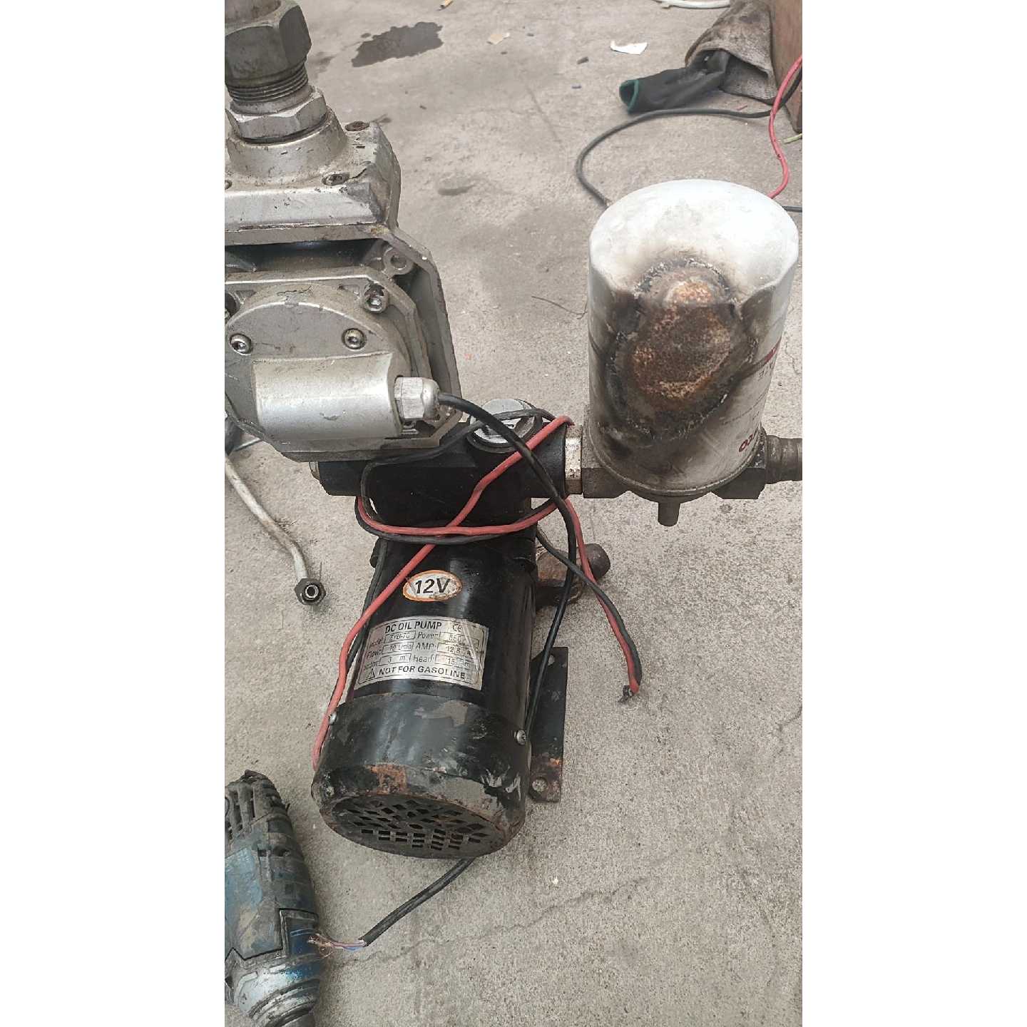 议价二手闲置物品12V550w柴油抽油机，正常使用的机器，带着原