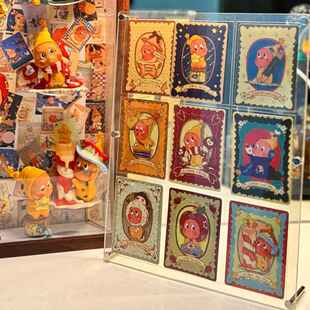 星星人卡片展示盒亚克力9宫格盲盒收纳架相框泡泡玛特卡牌展示架