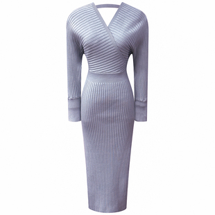 绝美红色针织连衣裙冬季新款气质弹力V领收腰修身内搭包臀裹身裙