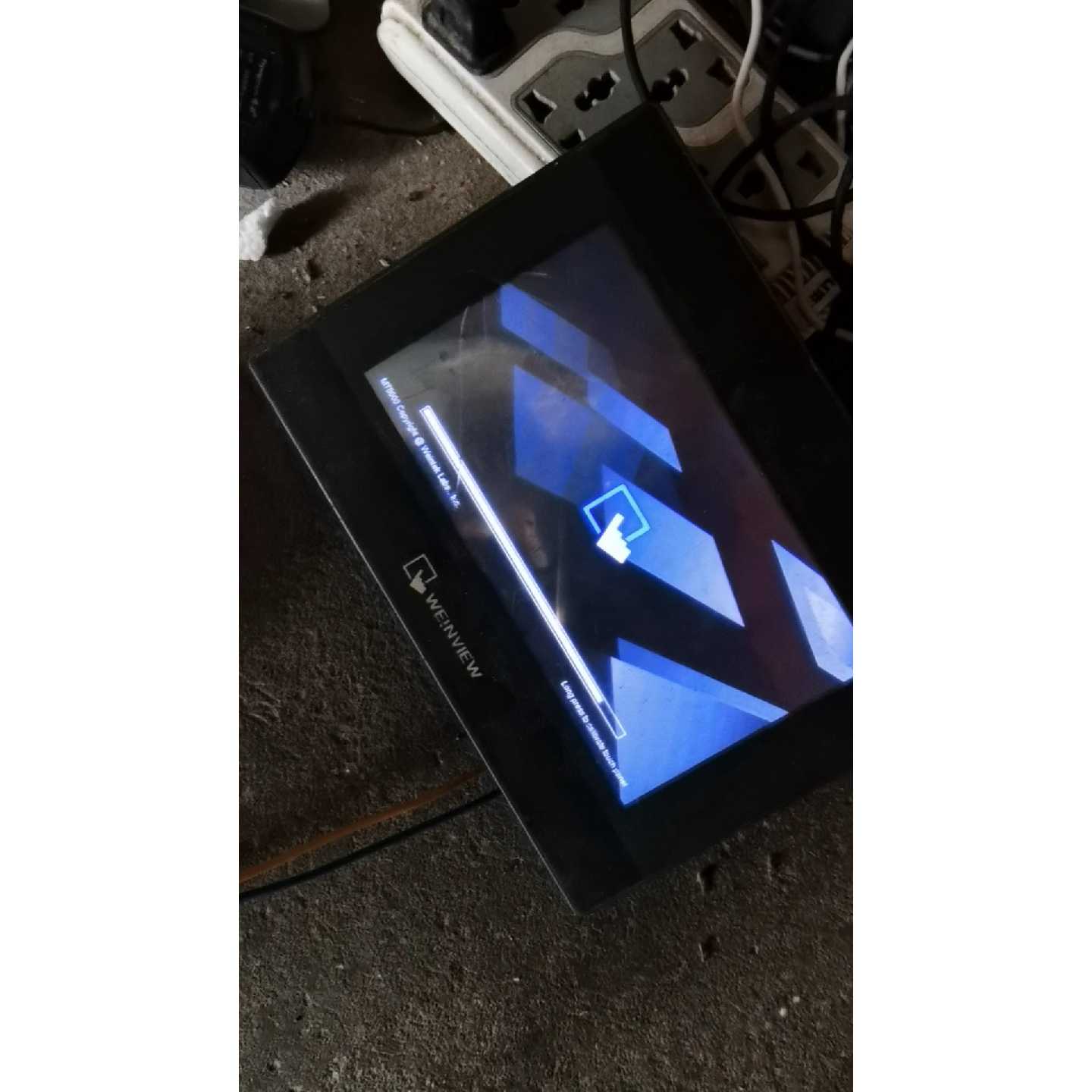 威纶MT8070iH触摸屏一台触摸失灵