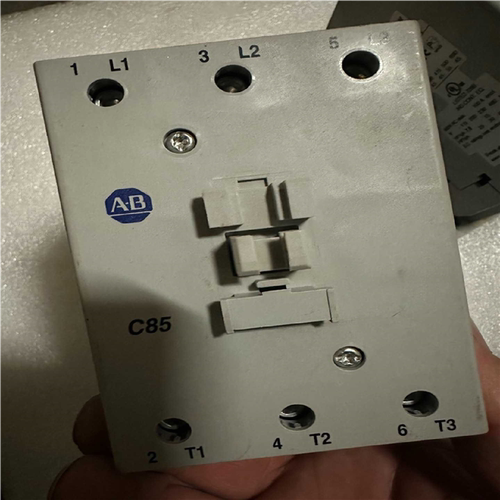 全新AB接触器100-C85F10全新裸机没包装 线圈电压2（诶诶电子）