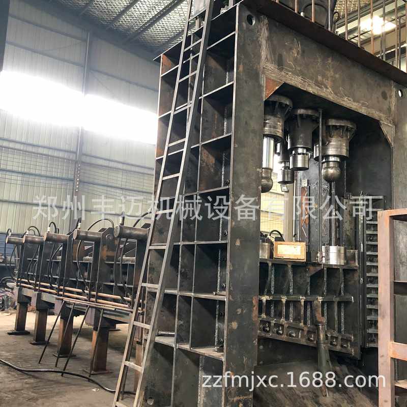 槽钢400吨龙门剪 重废金属龙门剪切机 龙门报废汽车底板剪断机