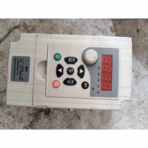 询价-万鑫变频器，型号：X5M-1.5T4-1C-AC，功率1.5