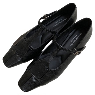 方头黑色玛丽珍鞋女2026新款配裙子秀气显脚小软底不累脚平底单鞋