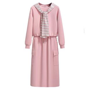 今年流行爆款长袖t恤卫衣半身裙女套装2026春装新款学院风连衣裙