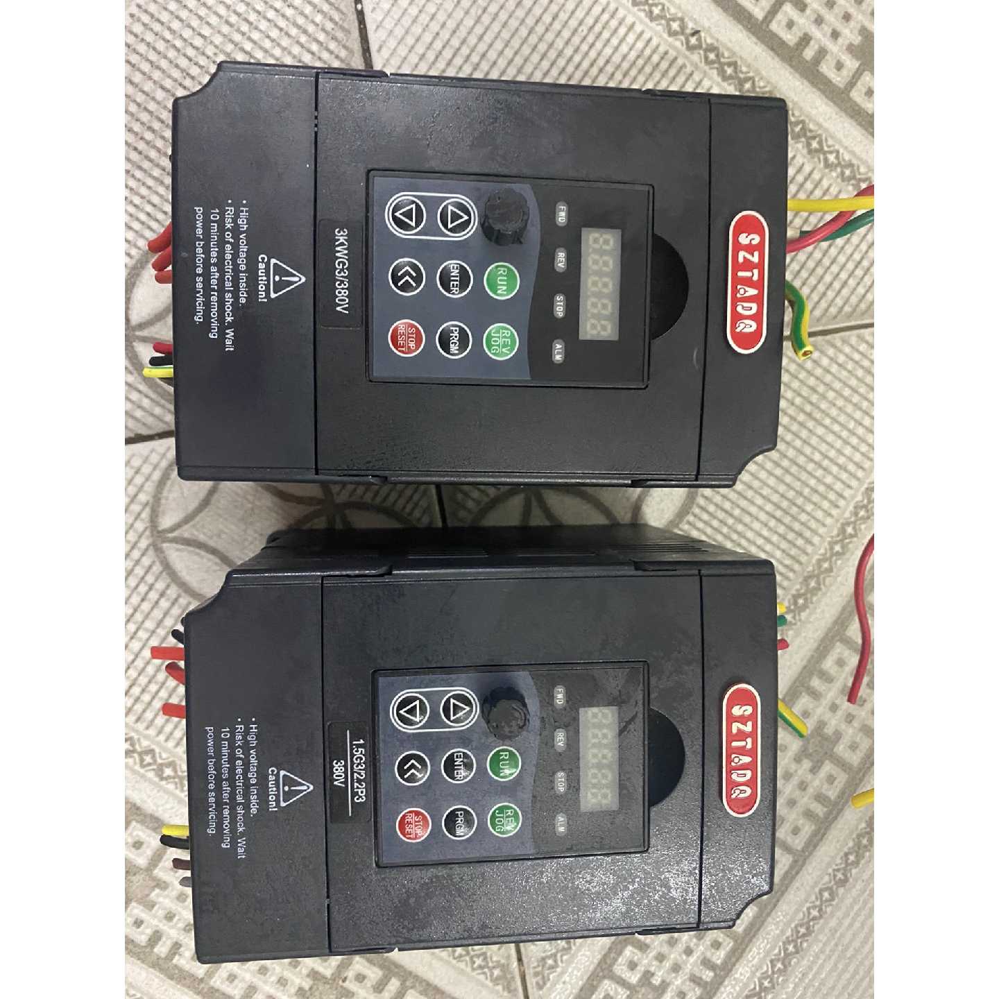 询价SZTADQ变频器2个，3.0Kw、1.5KW，，