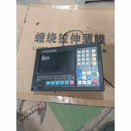 询价方菱数控F2100BV5，0刚成色如图主板无腐蚀正常显示