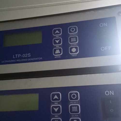 议价2台20K2000W超声波主机LTP02S开机正常可维修