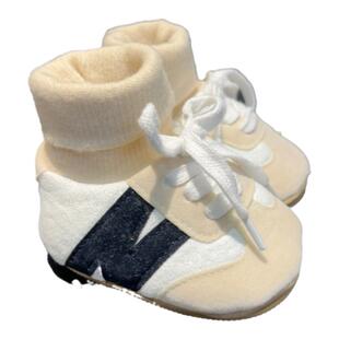 秋冬新生婴儿0-1岁男女宝宝软胶底鞋袜不掉跟保暖运动防滑学步鞋