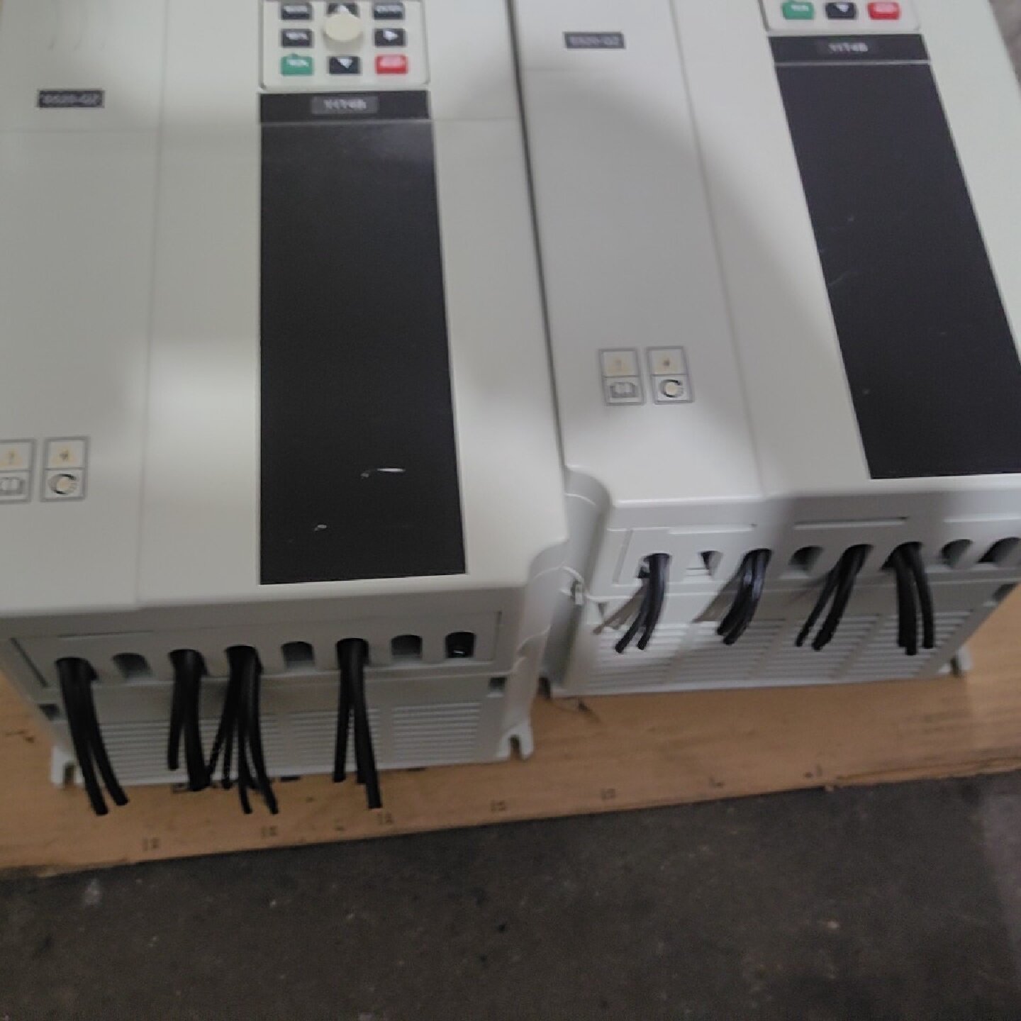 议价拆机深川变频器，S520-QZ11T4B-N-C,实物图片具