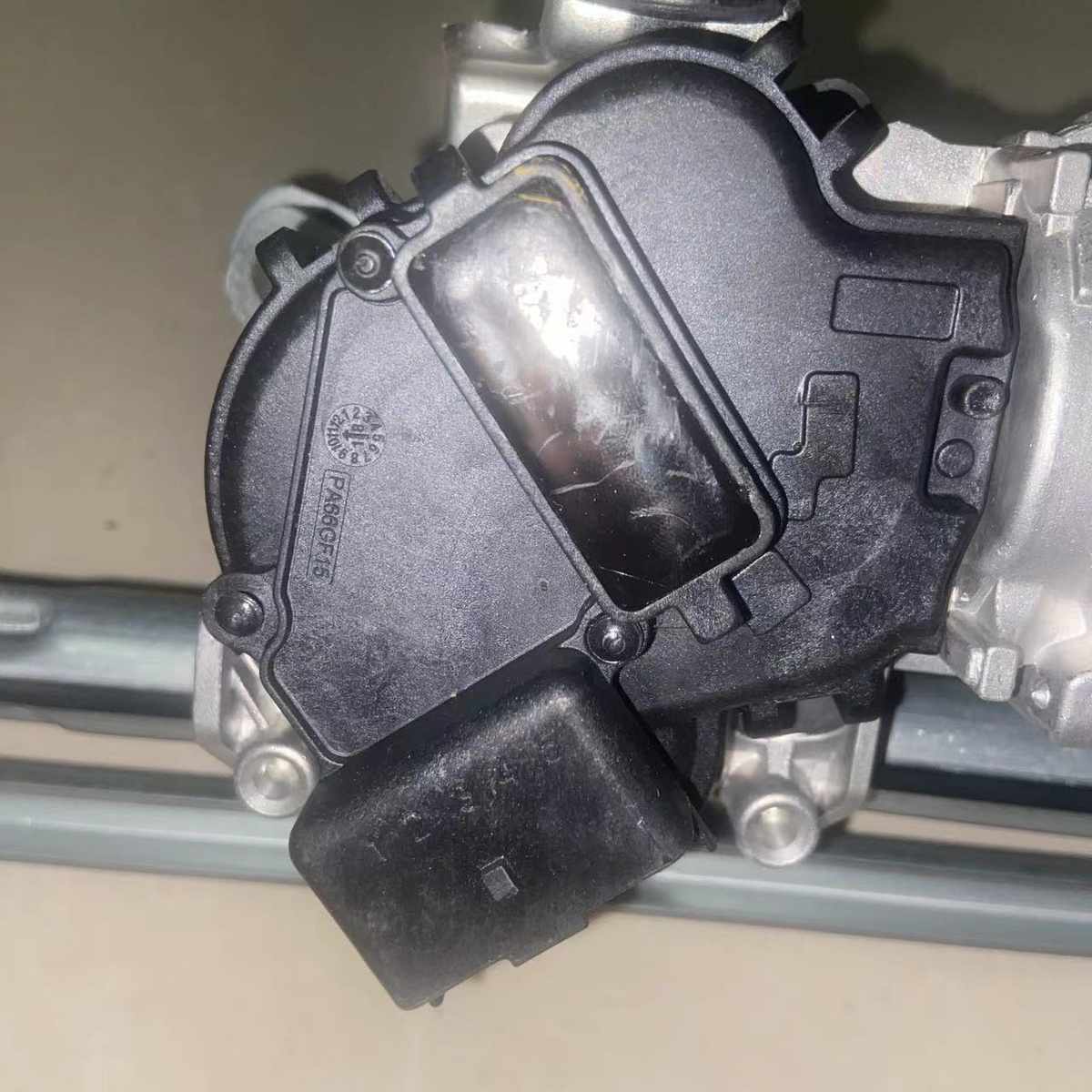 适用创酷 昂科拉雨刮电机雨刮连动杆总成 雨刮推杆 总成带电机