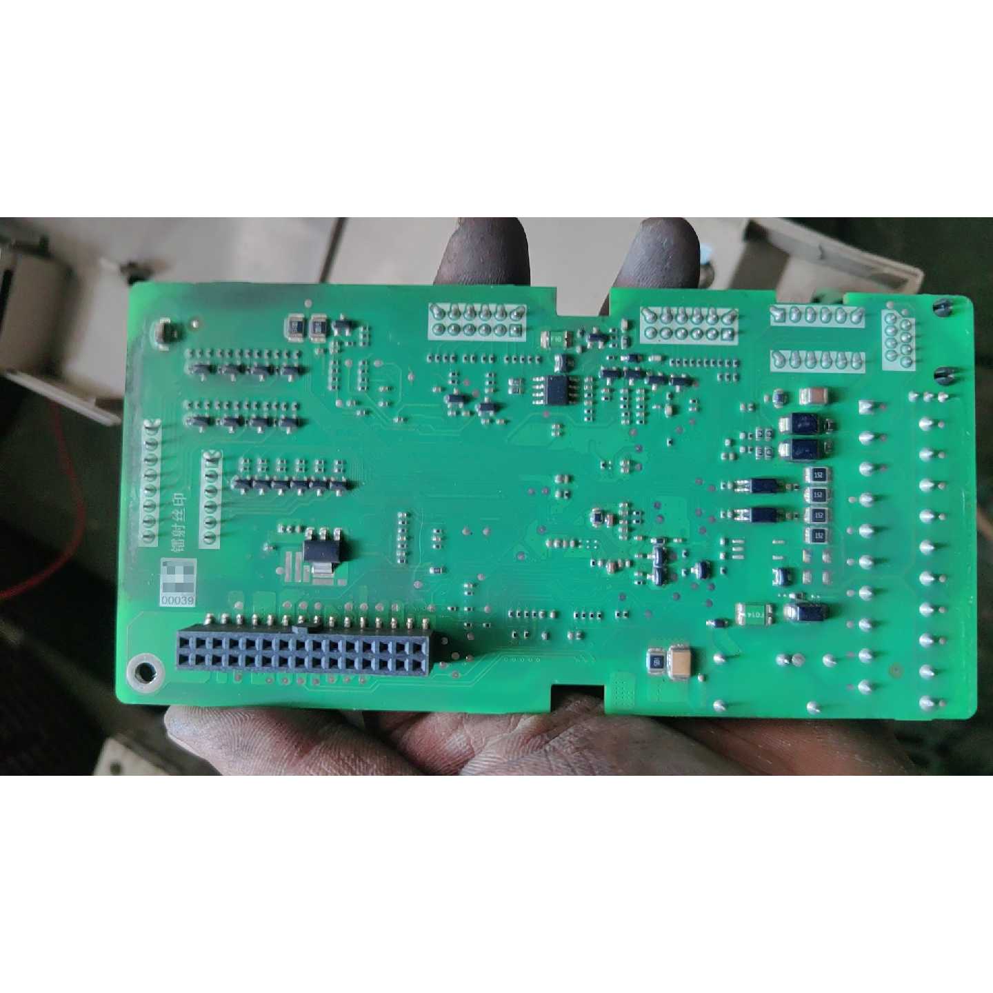 溢价-伟创变频器AC310T37R5G011PB380V图片