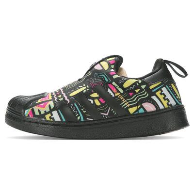 运动鞋Adidas/阿迪达斯
