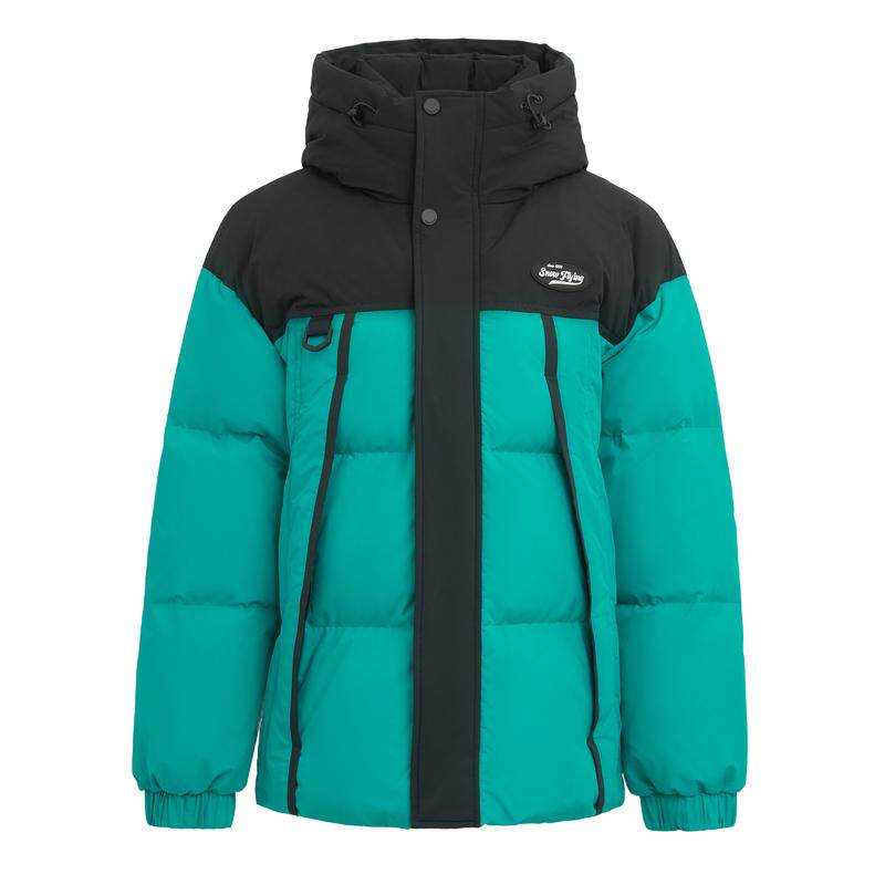 运动工装短款羽绒服雪中飞